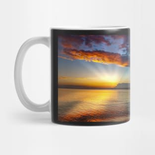 DRAMATIC OCEAN SUNRISE DESIGN Mug